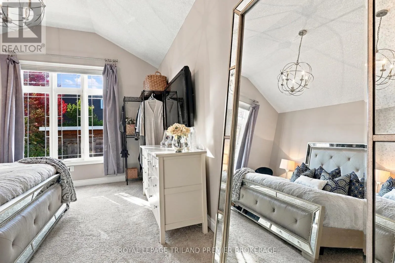 745 KLEINBURG DRIVE