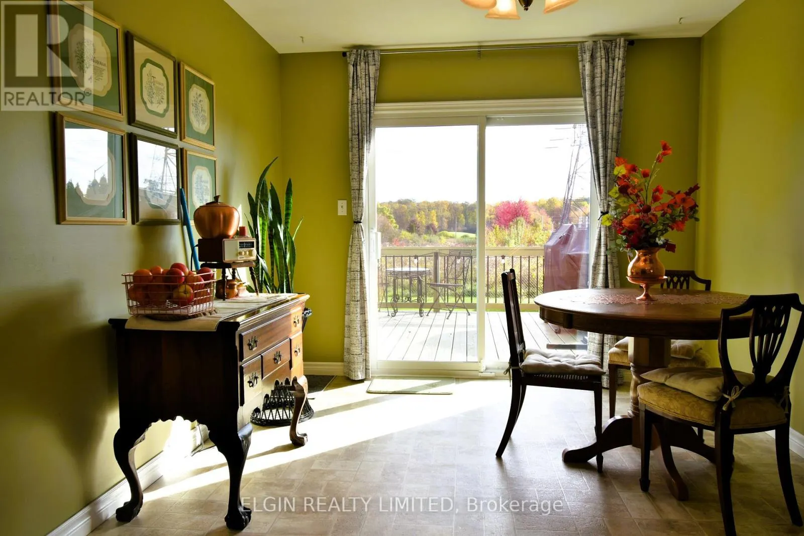 5 HAVENRIDGE COURT
