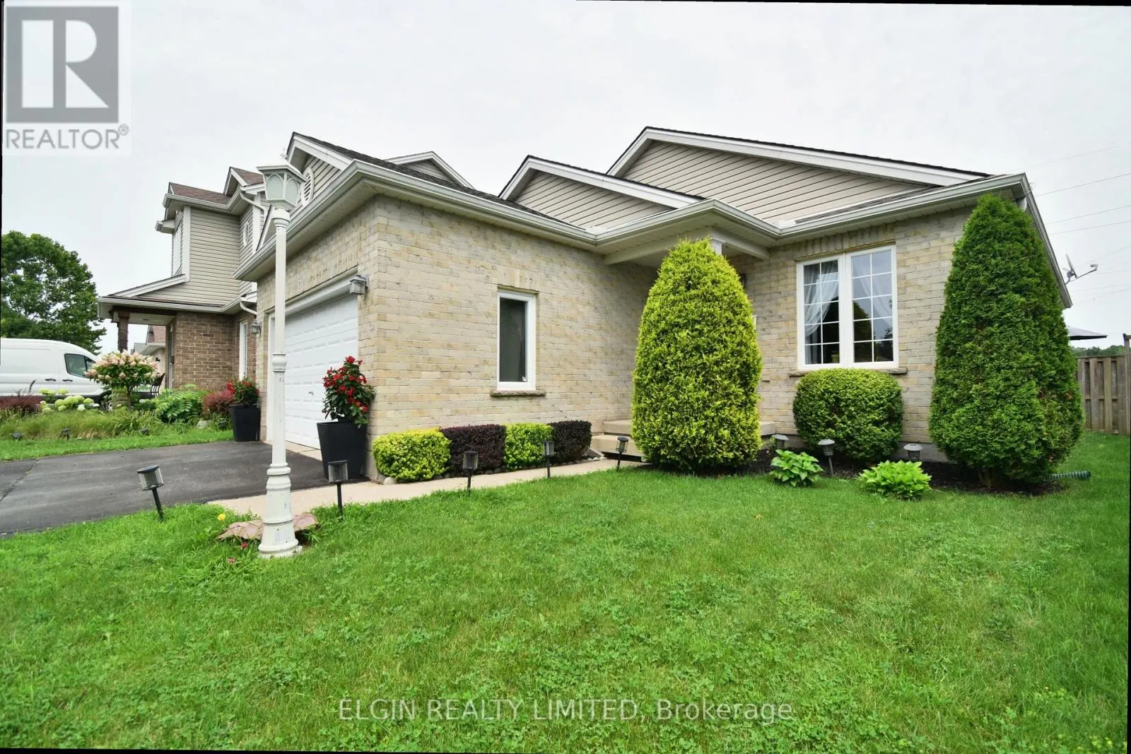 5 HAVENRIDGE COURT
