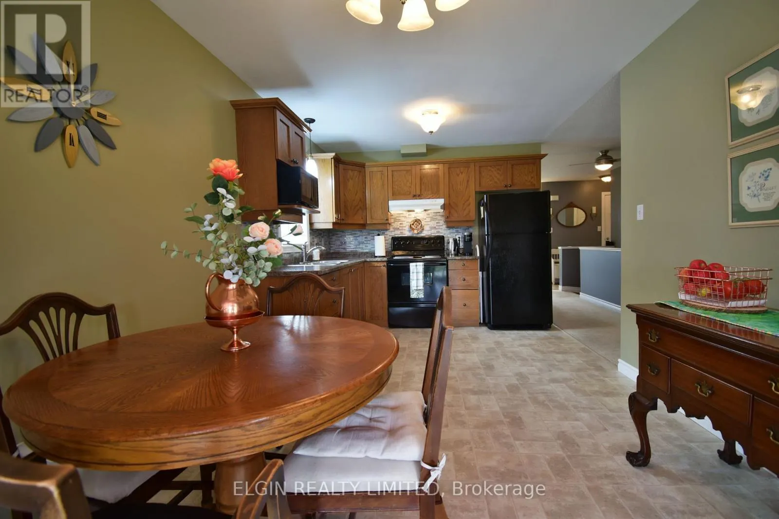 5 HAVENRIDGE COURT