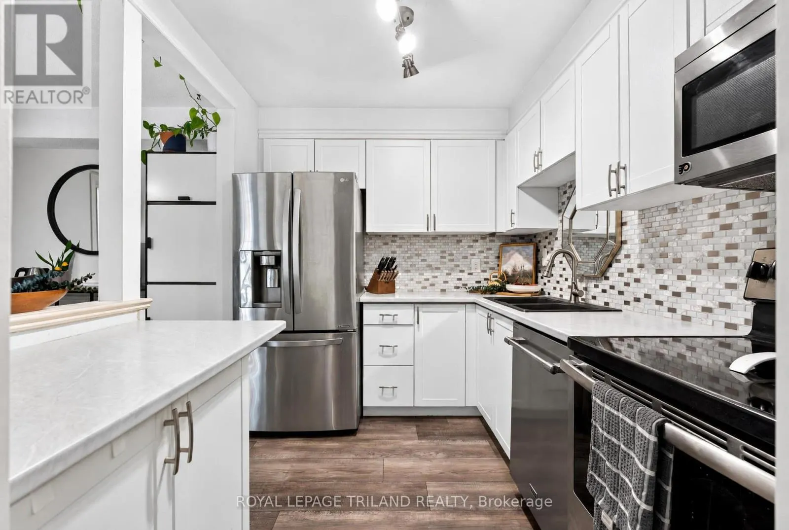 2 - 183 FERGUSON DRIVE #2