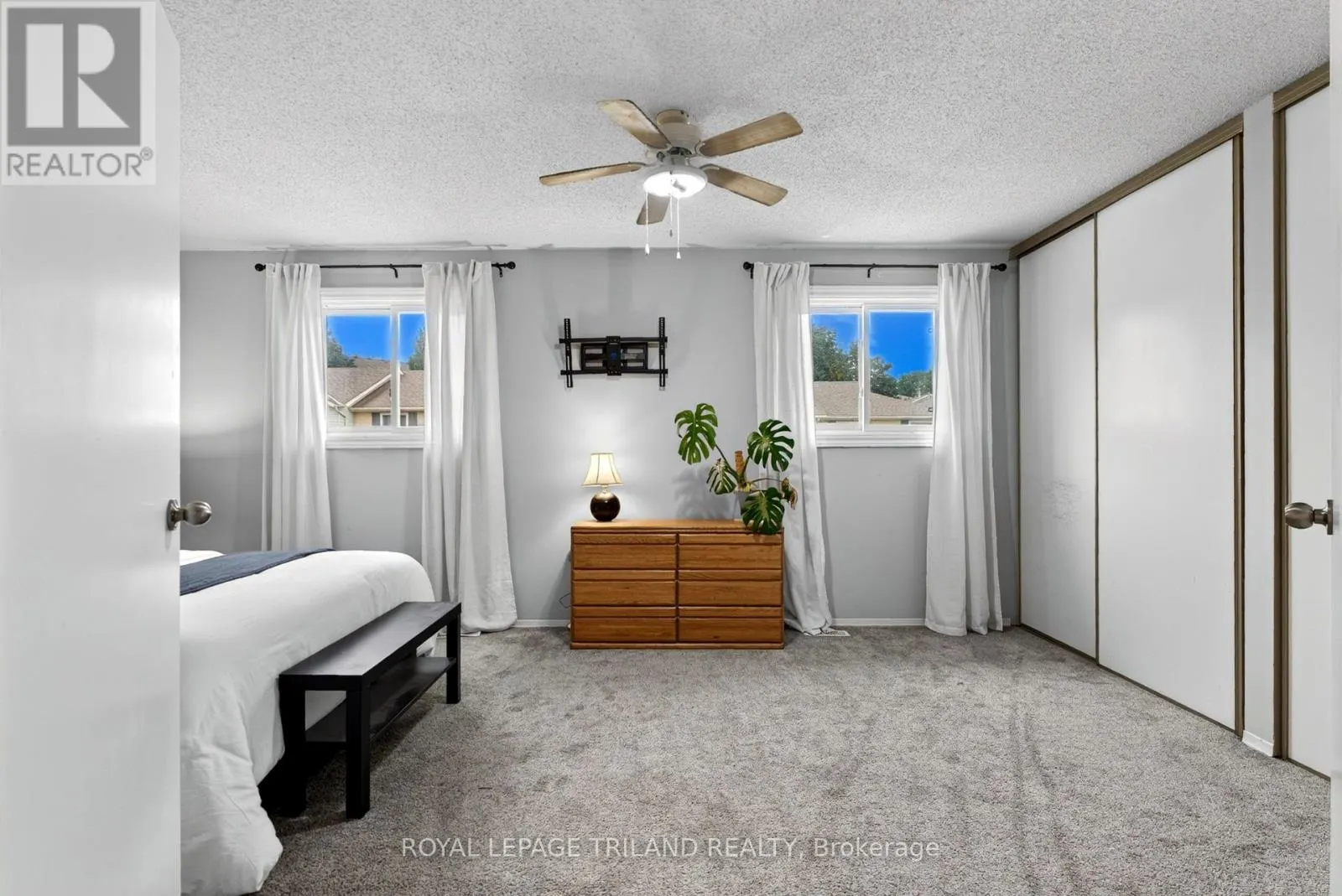2 - 183 FERGUSON DRIVE #2