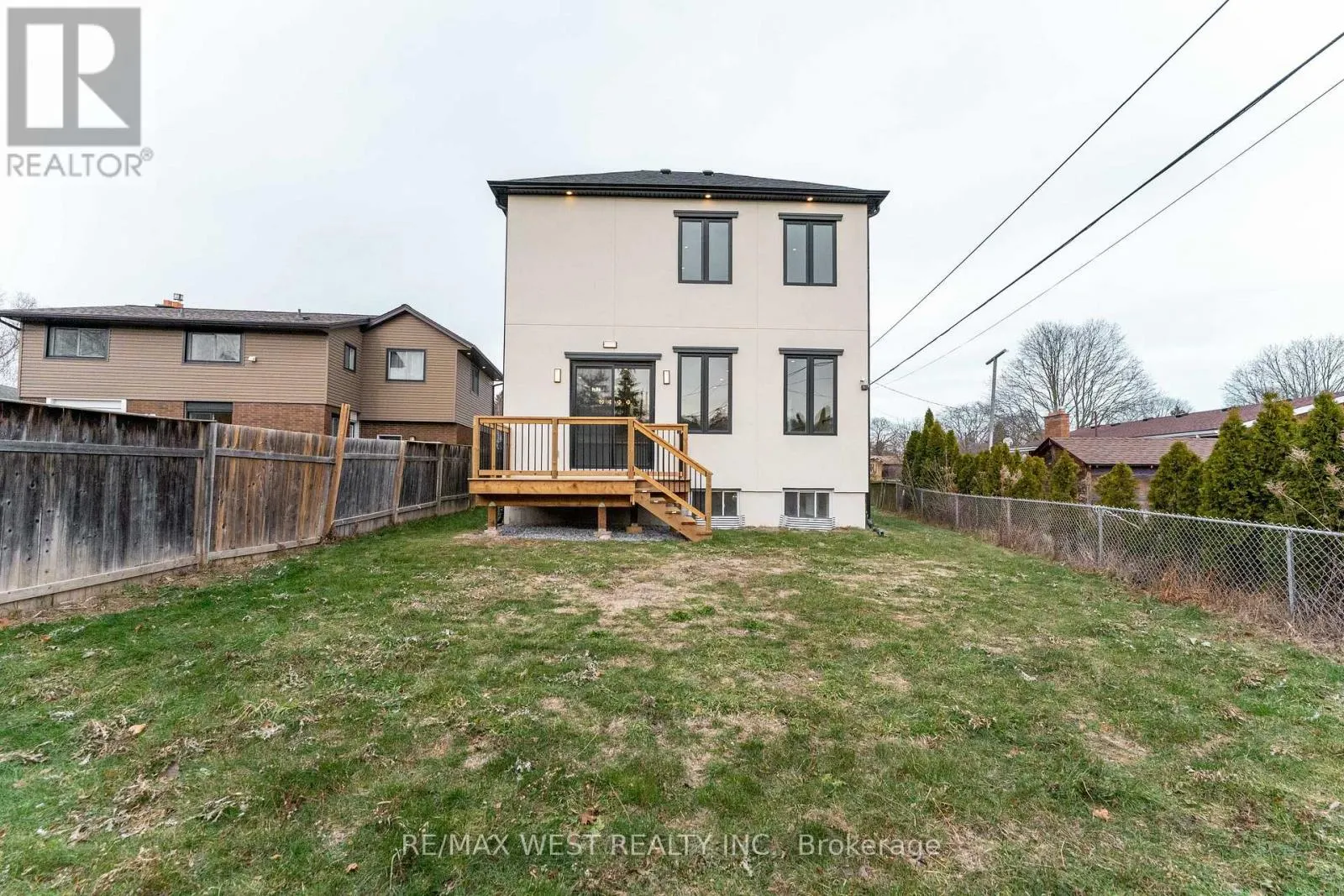 185 RIVERVIEW BOULEVARD