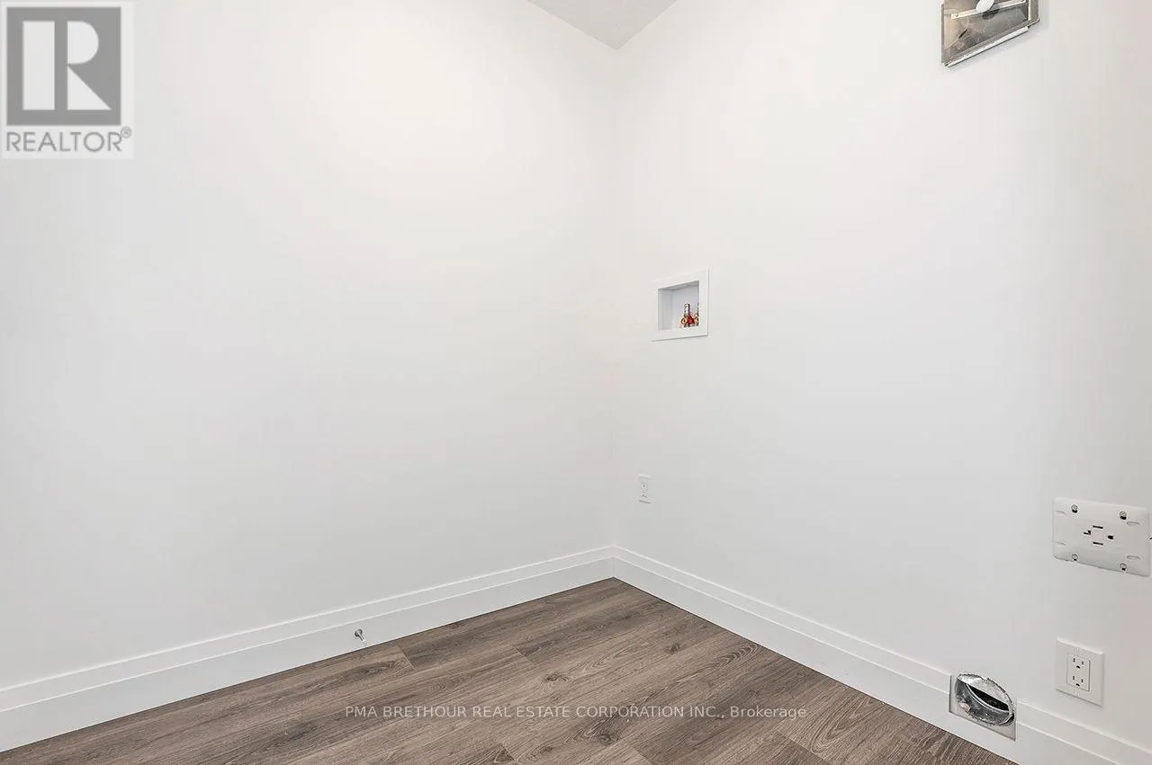 256 LAKE BREEZE DRIVE