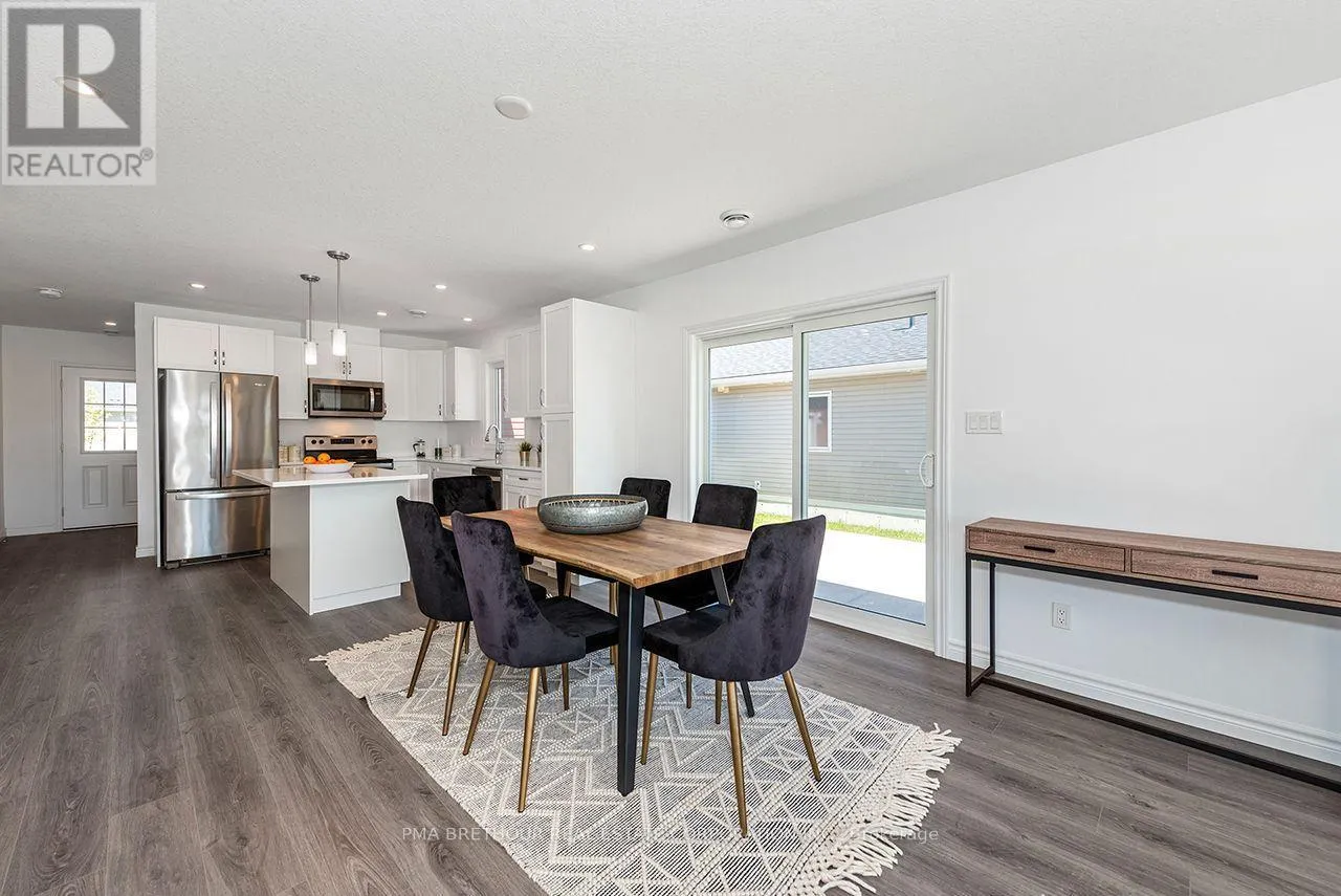 267 LAKE BREEZE DRIVE