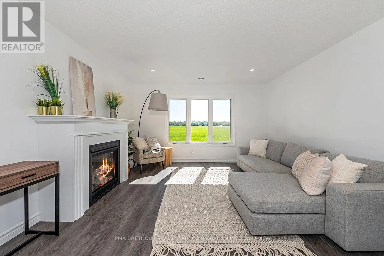 267 LAKE BREEZE DRIVE