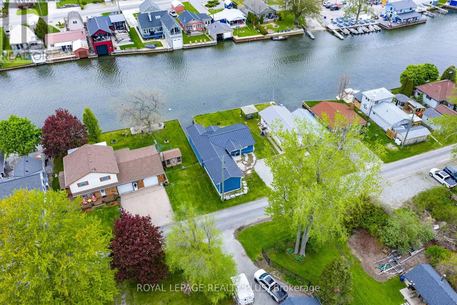 36 DICKINSON AVENUE