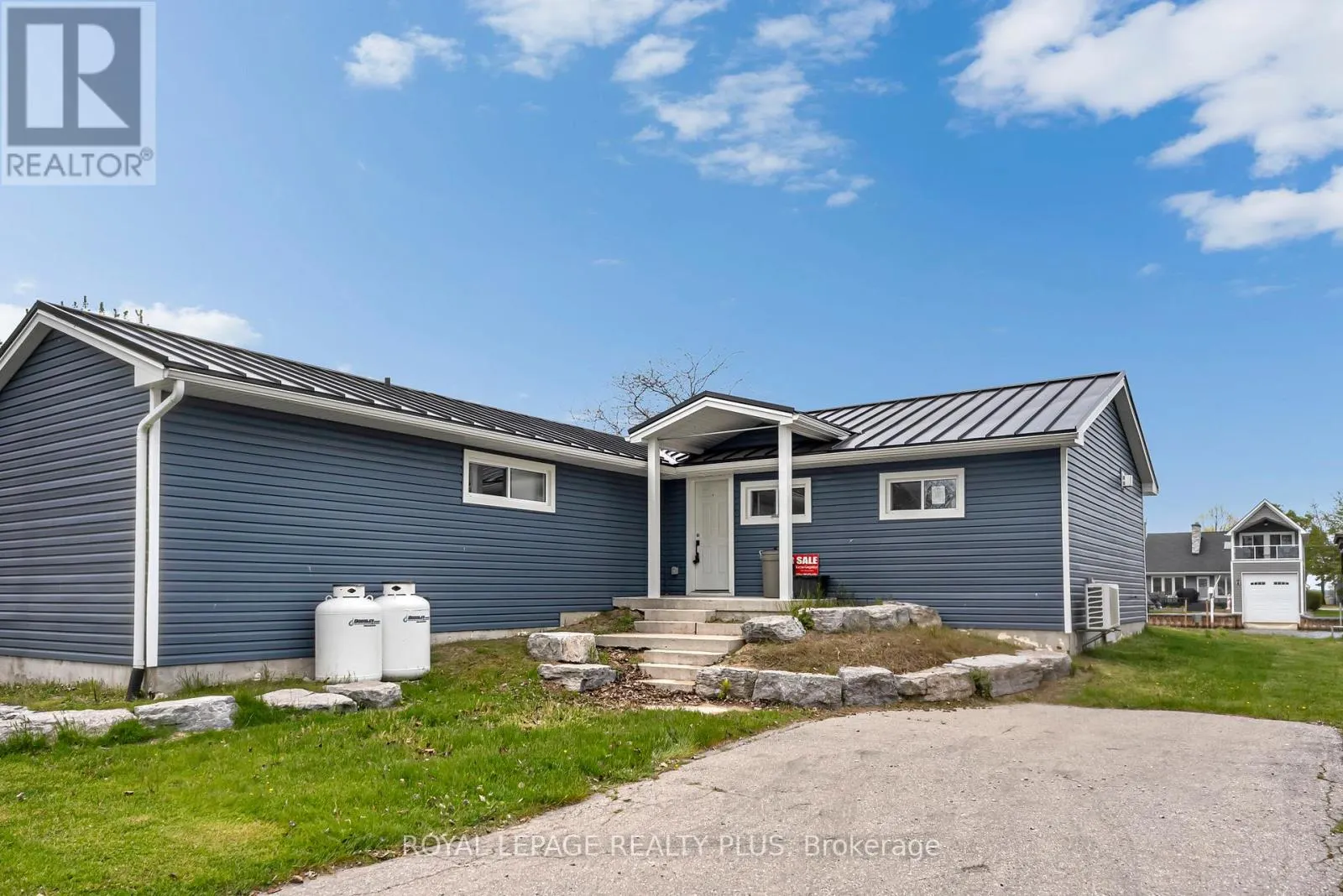 36 DICKINSON AVENUE