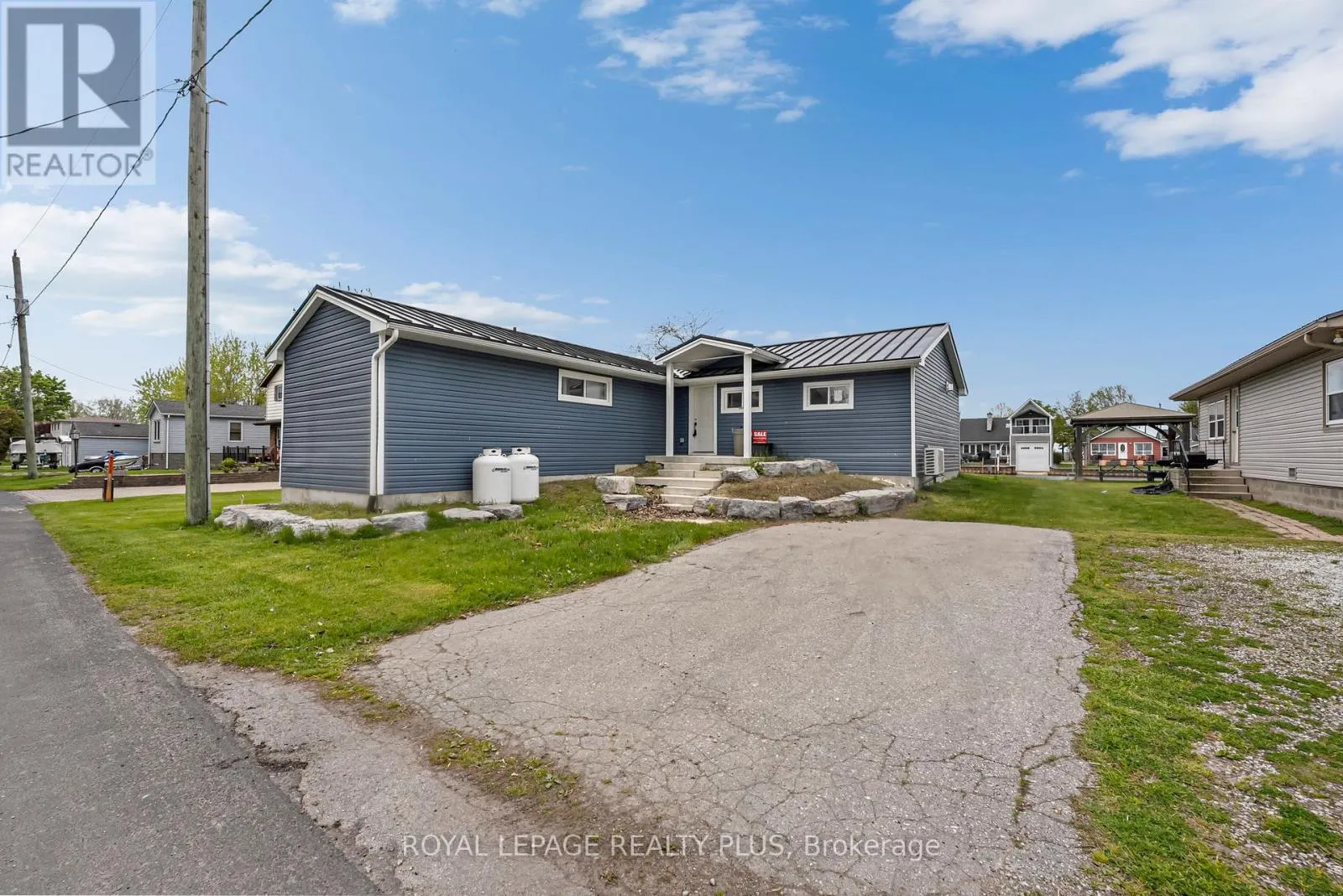 36 DICKINSON AVENUE
