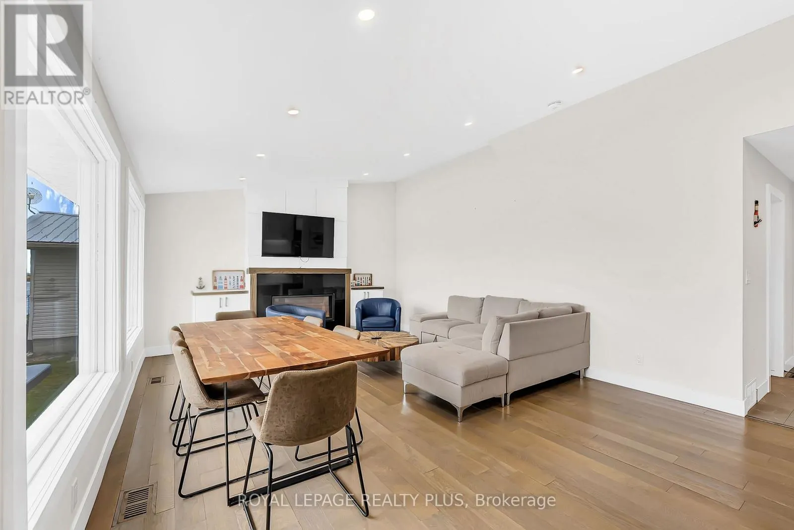 36 DICKINSON AVENUE