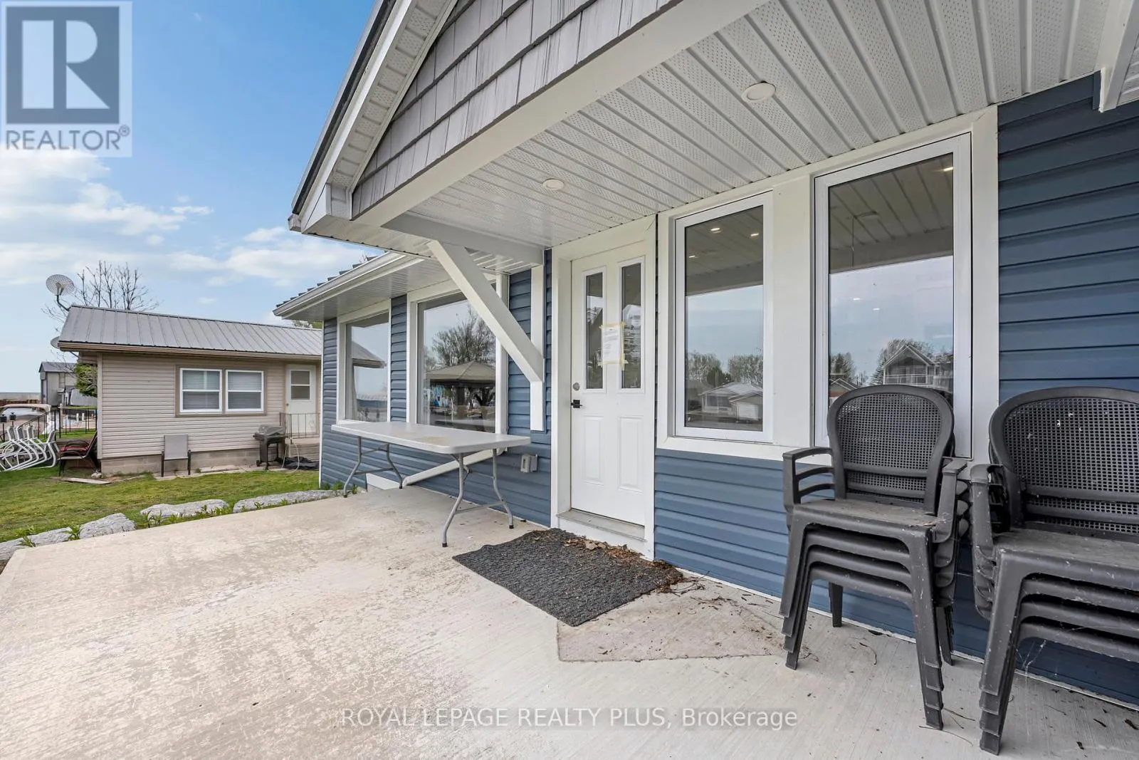 36 DICKINSON AVENUE