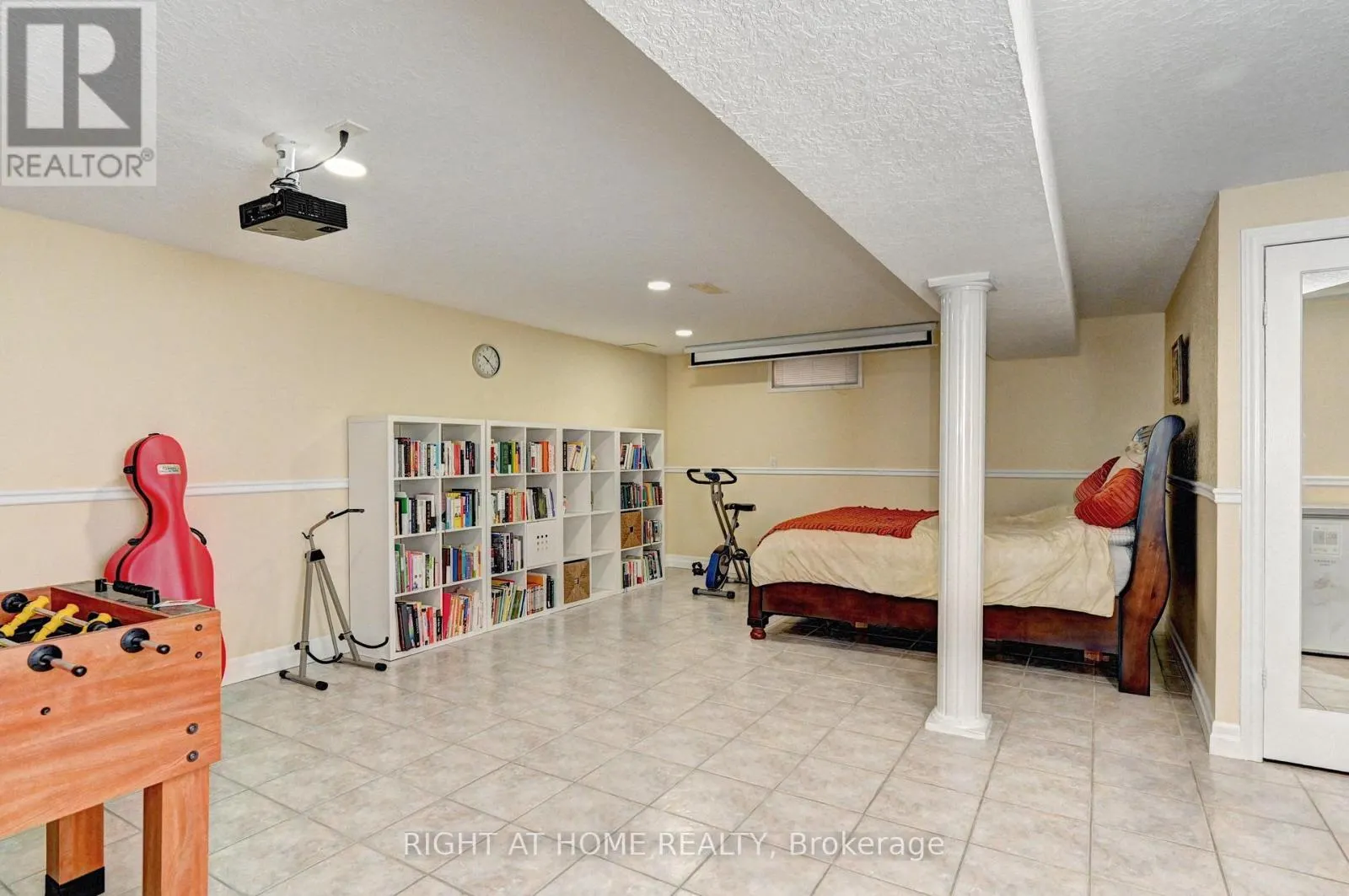 733 CHESAPEAKE DRIVE