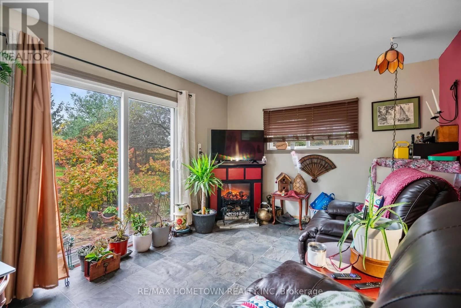 3167 HOWE ROAD