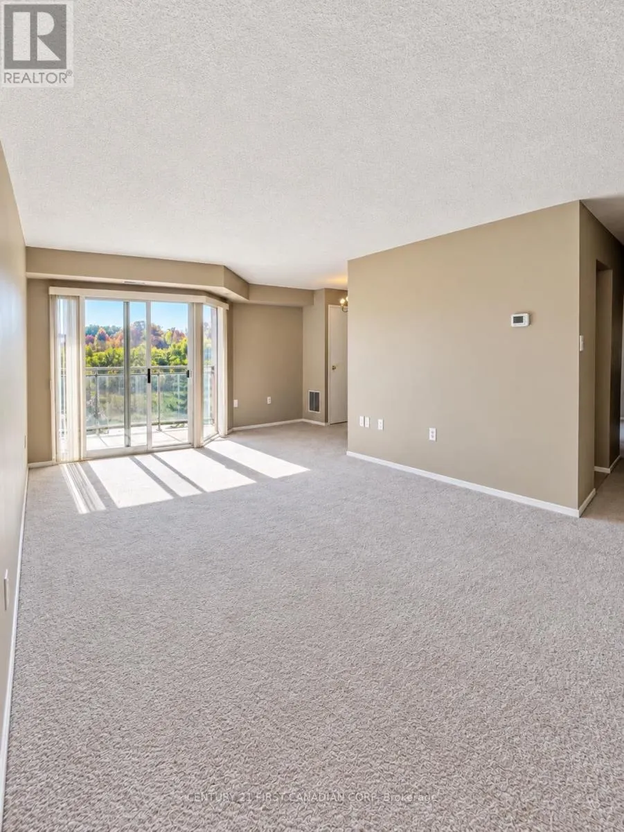 401 - 860 COMMISSIONERS ROAD E #401