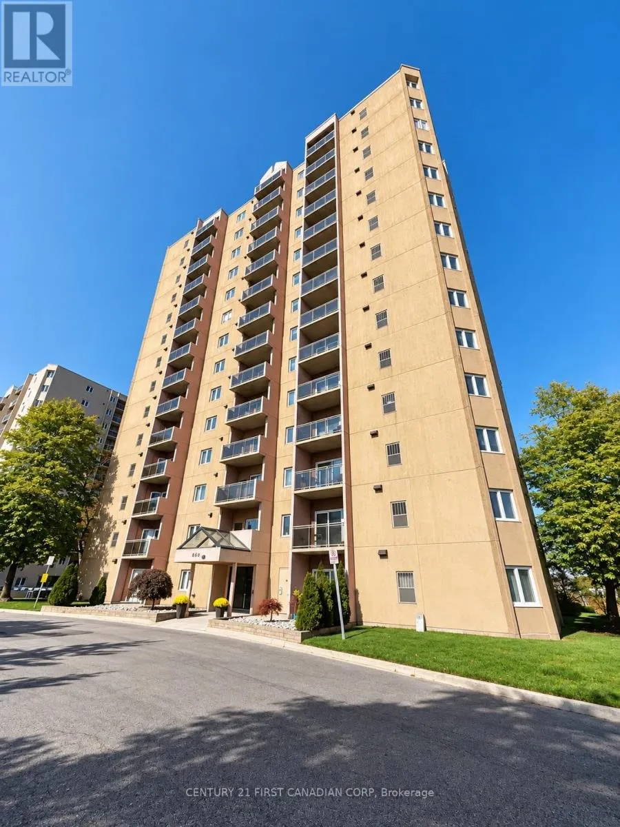 401 - 860 COMMISSIONERS ROAD E #401
