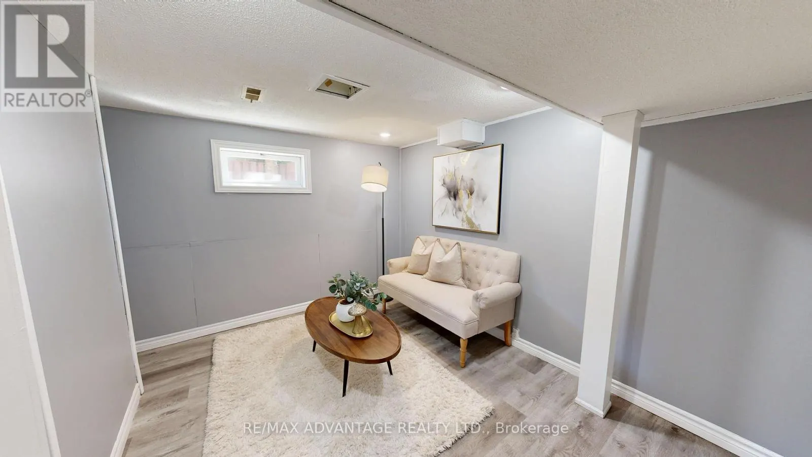 9 CAMELOT CRESCENT