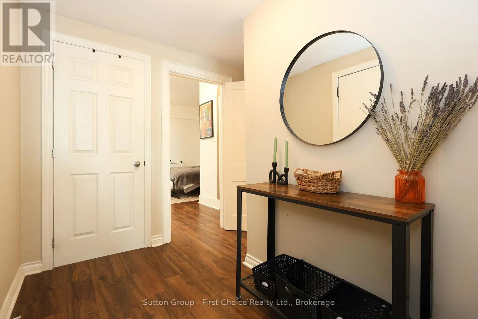 2 - 80 ONTARIO STREET #2