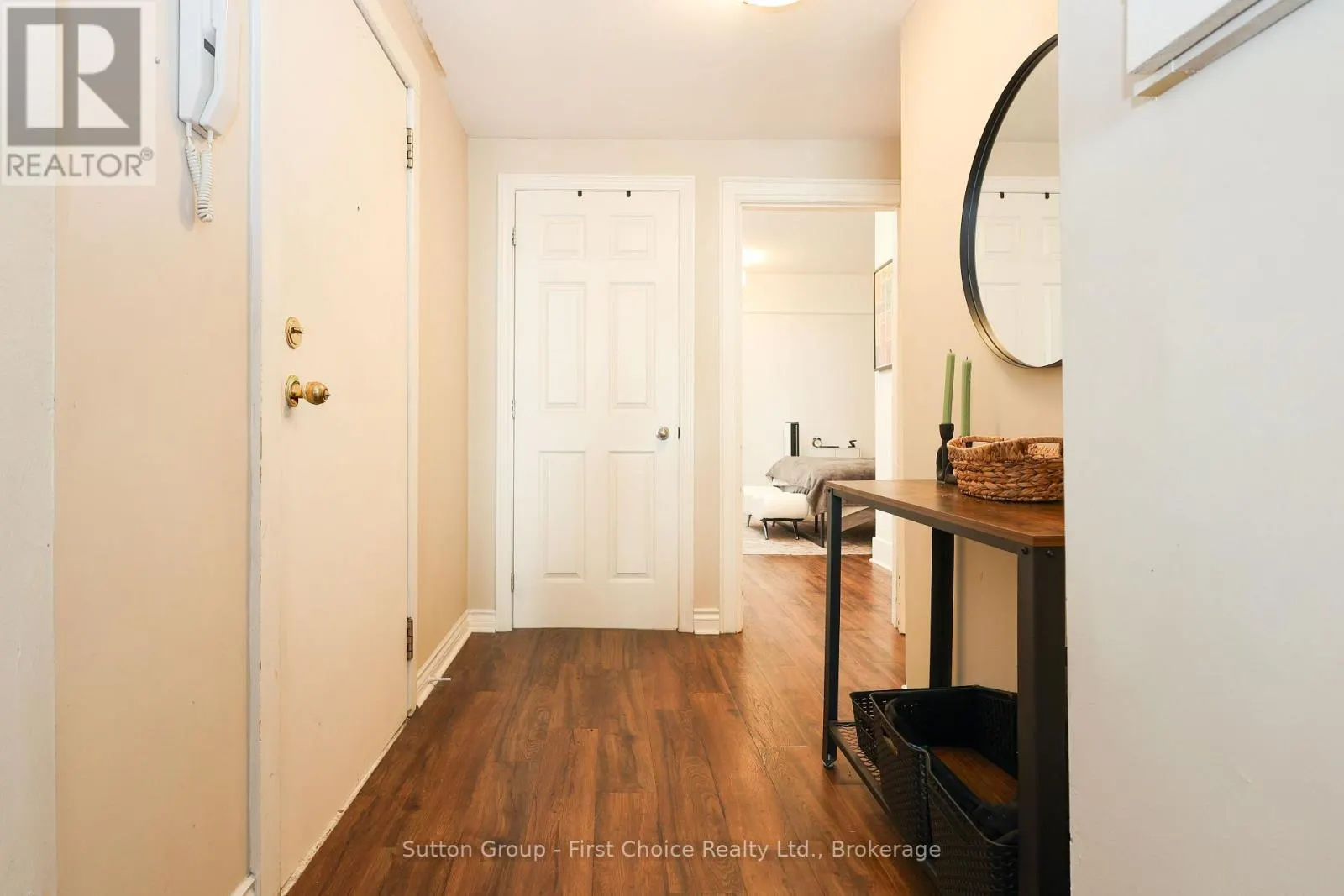 2 - 80 ONTARIO STREET #2