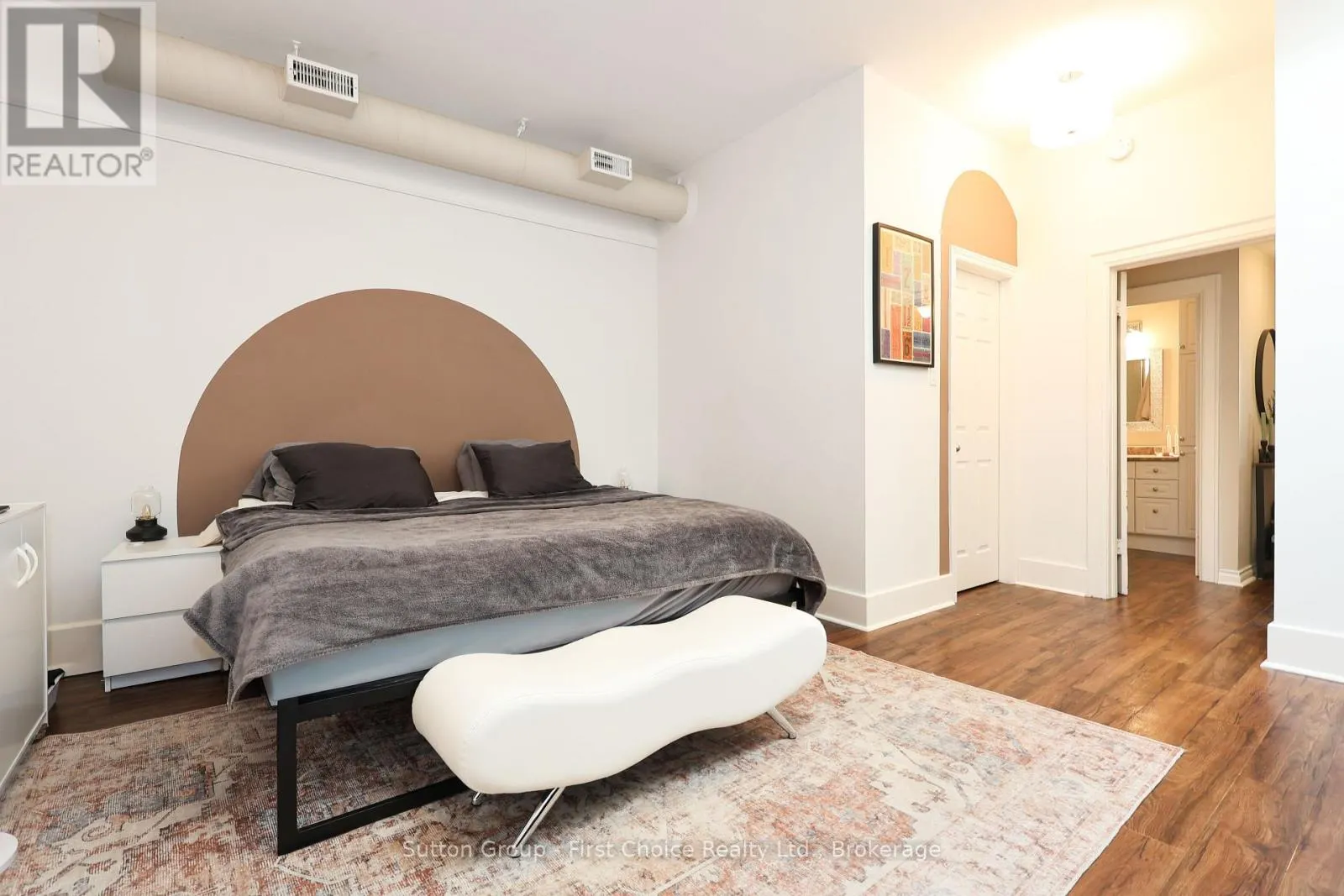 2 - 80 ONTARIO STREET #2