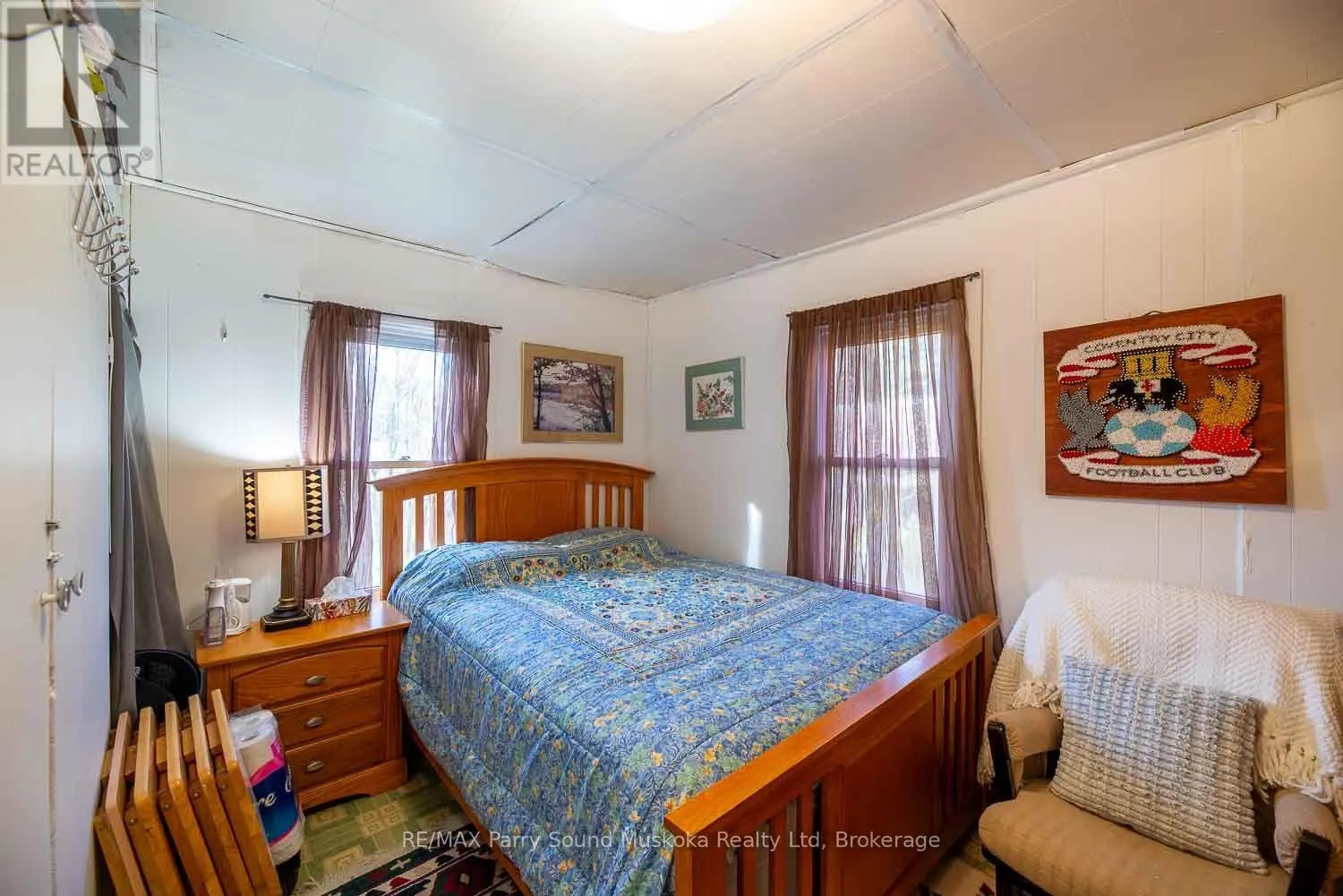 27 AHMIC ST STREET W