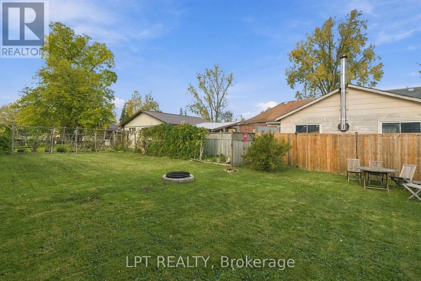 151 PARKHILL MAIN STREET