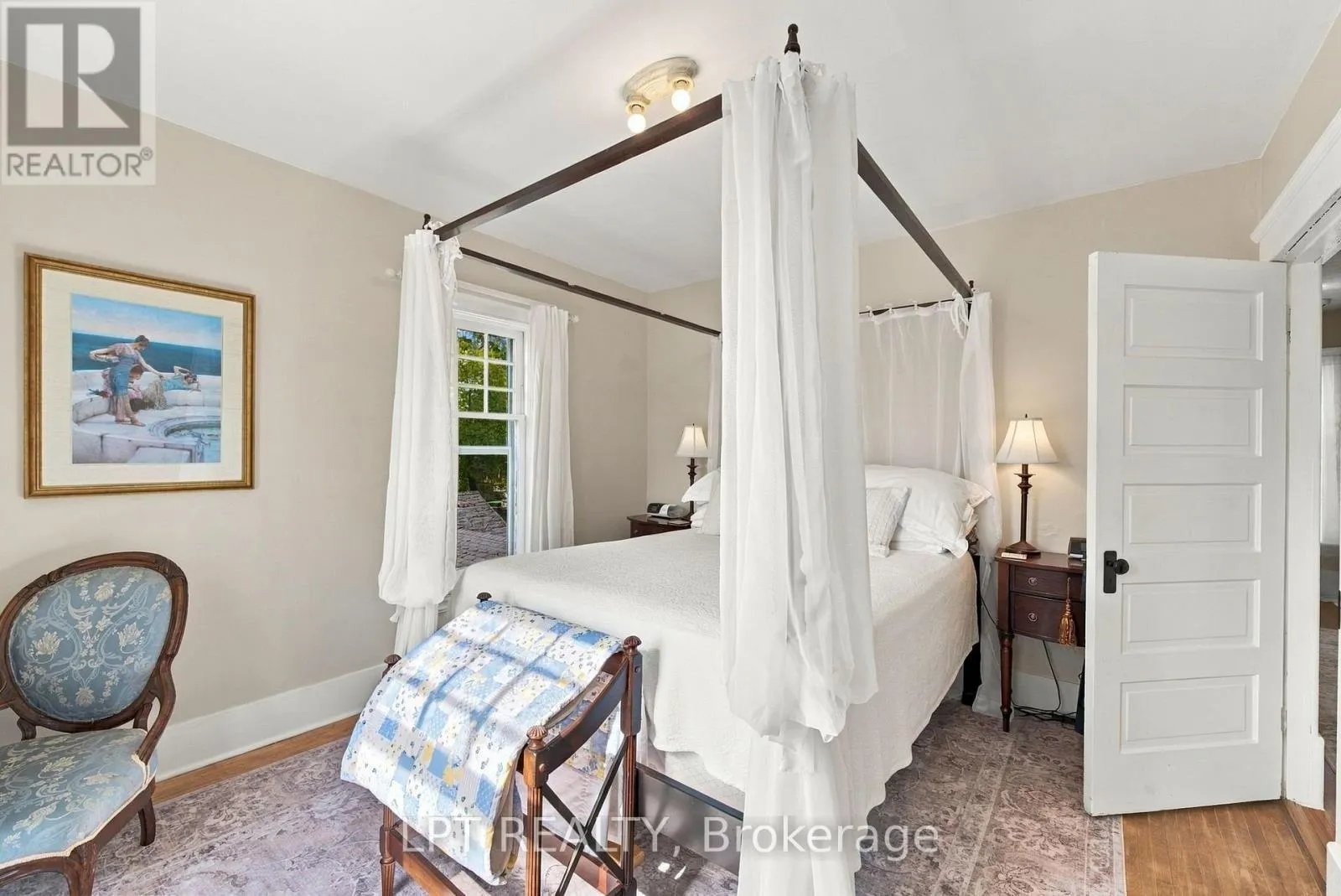 151 PARKHILL MAIN STREET