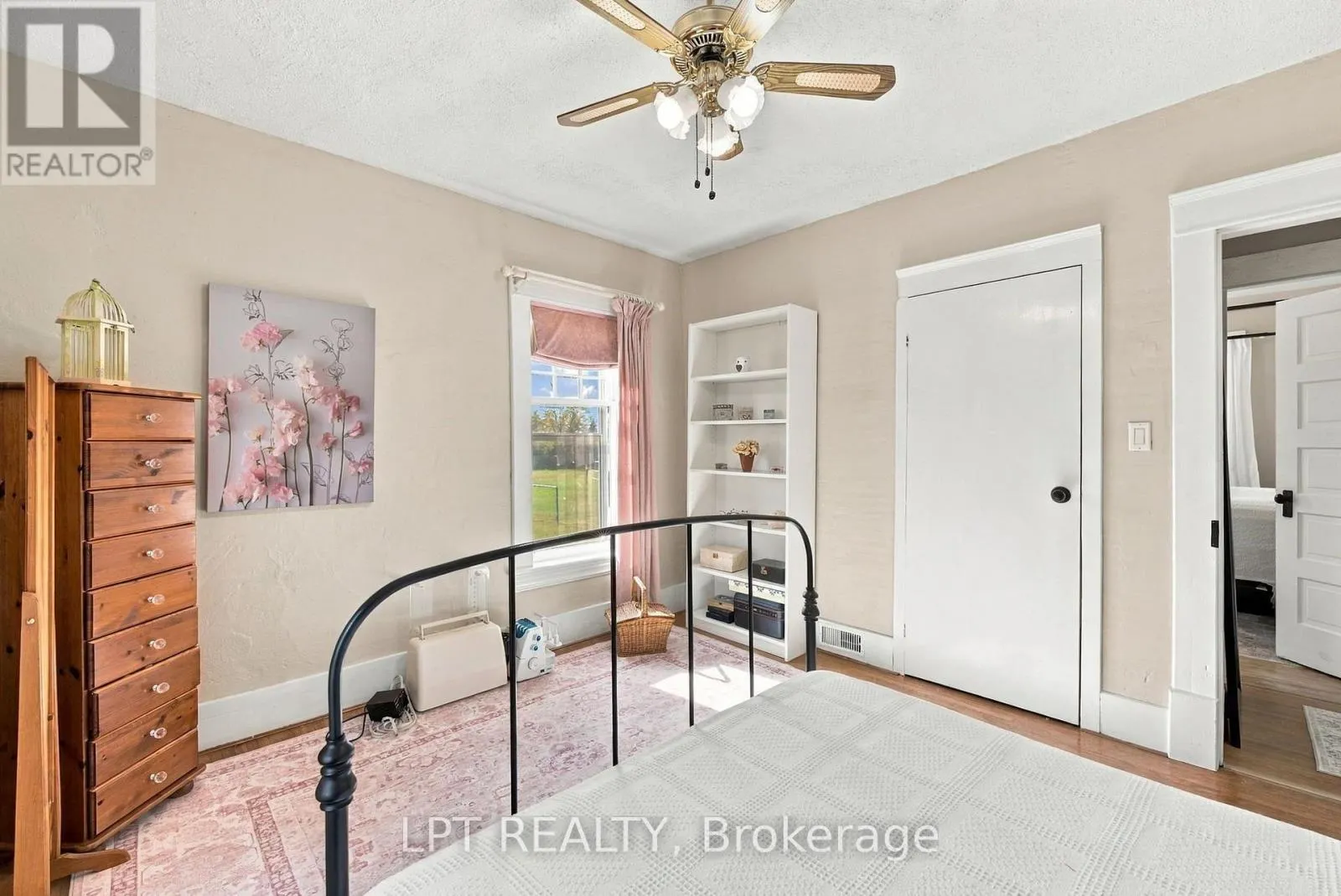 151 PARKHILL MAIN STREET