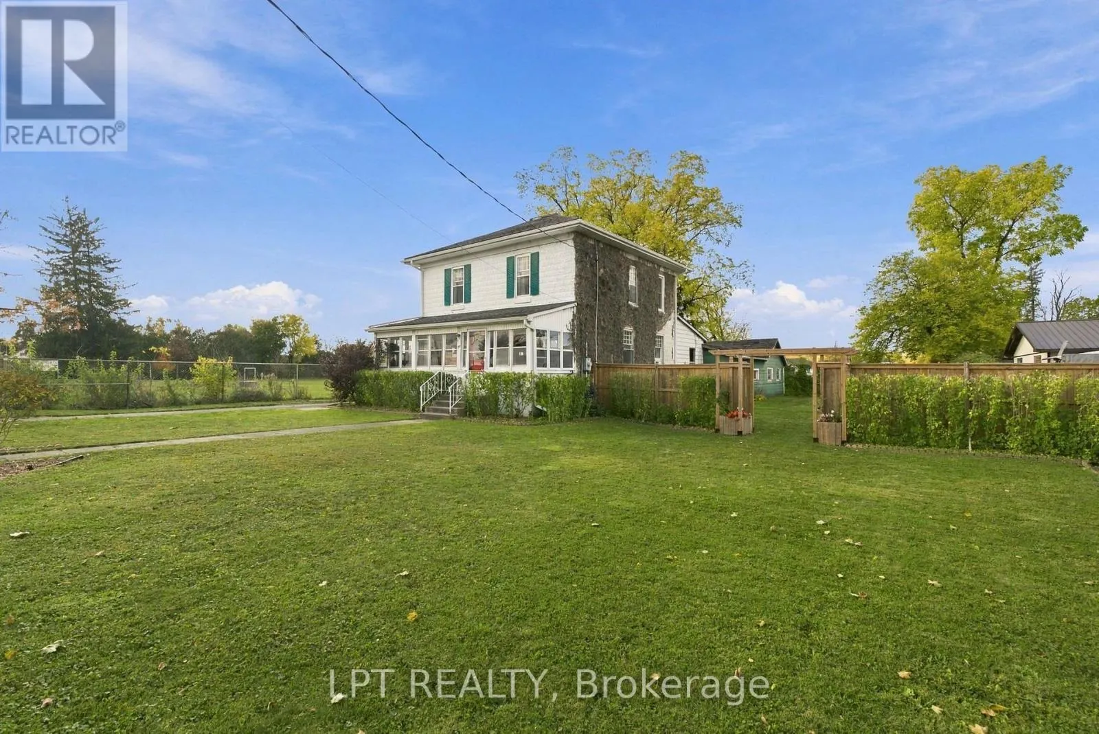 151 PARKHILL MAIN STREET
