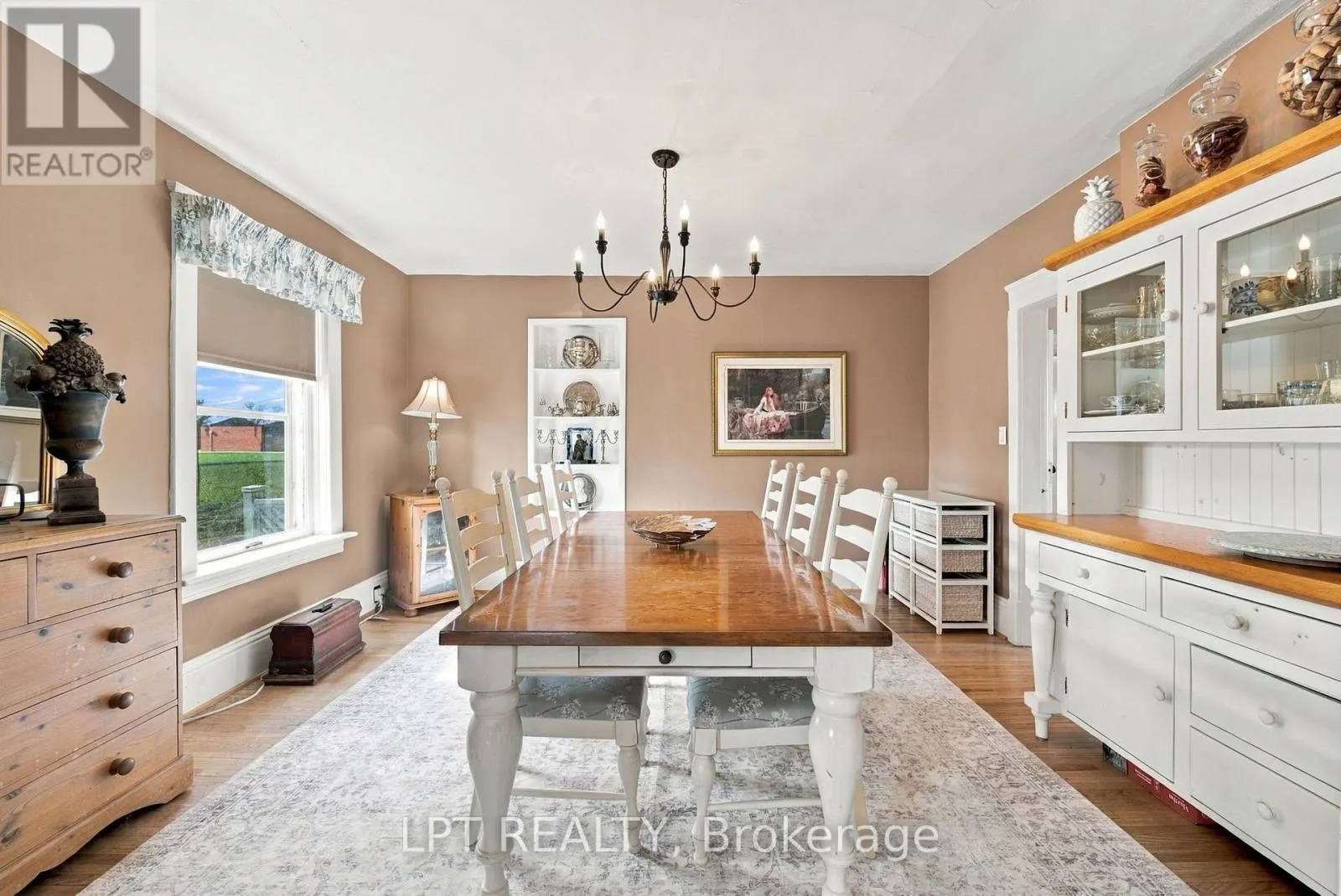 151 PARKHILL MAIN STREET