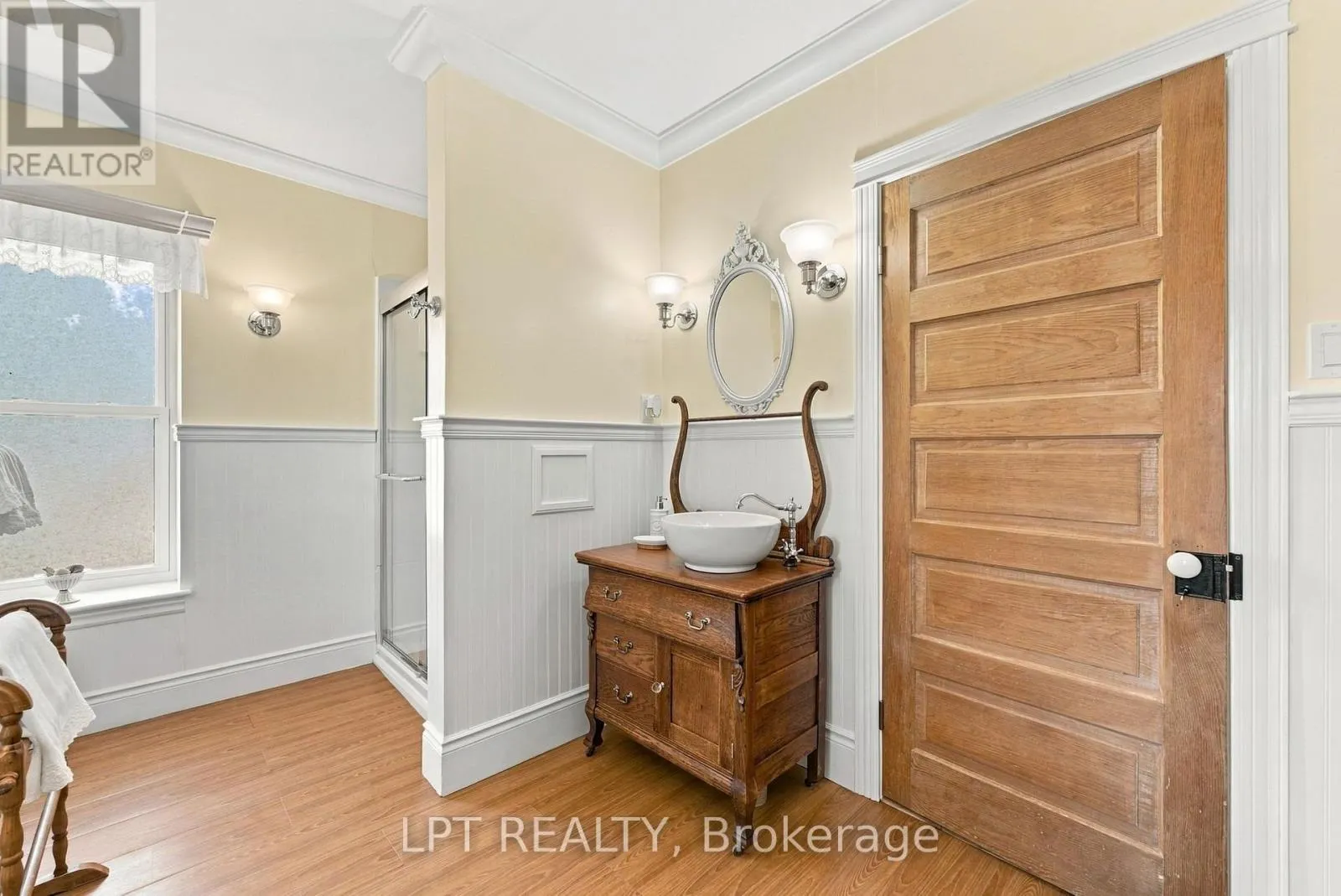 151 PARKHILL MAIN STREET