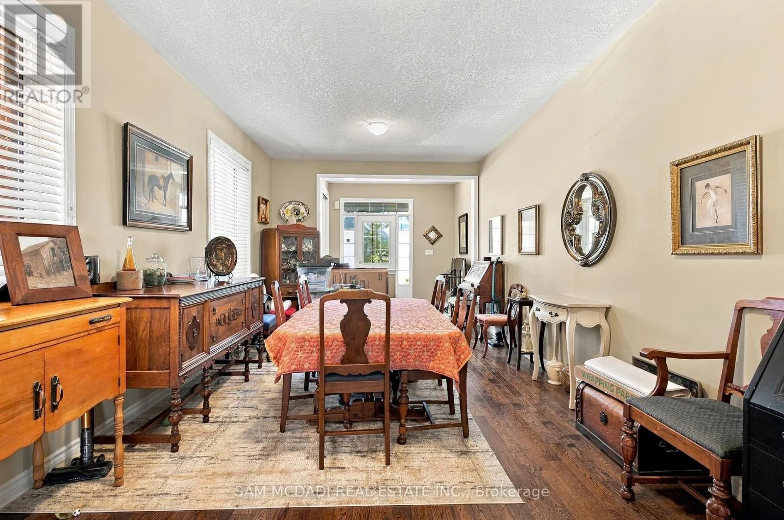 8 CELANO DRIVE