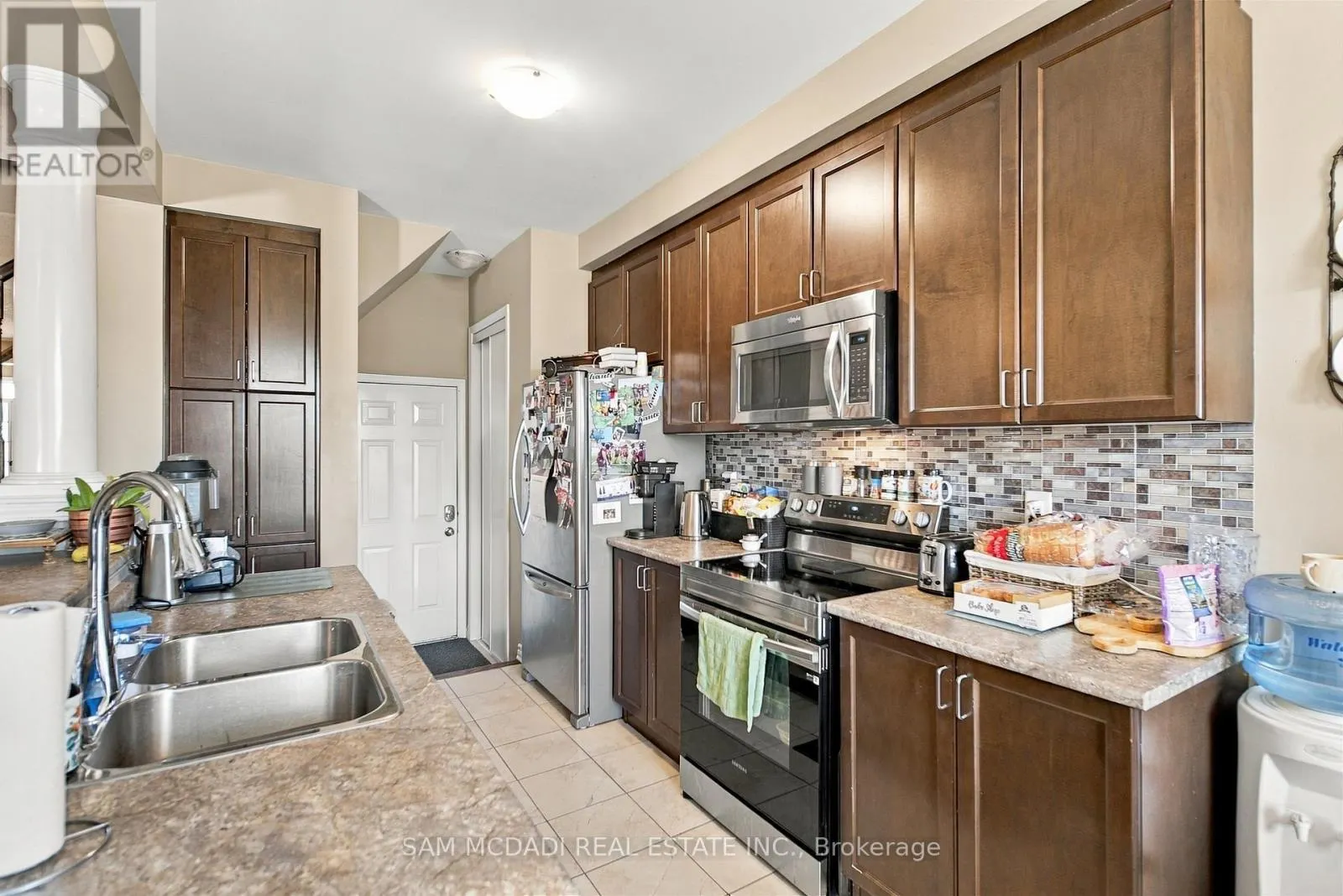 8 CELANO DRIVE