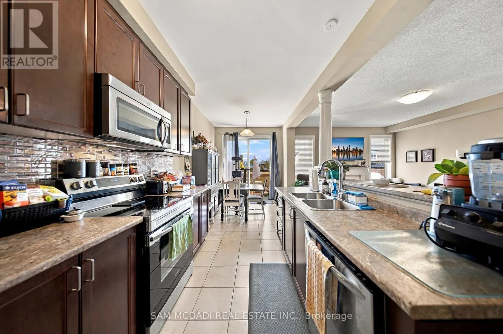 8 CELANO DRIVE