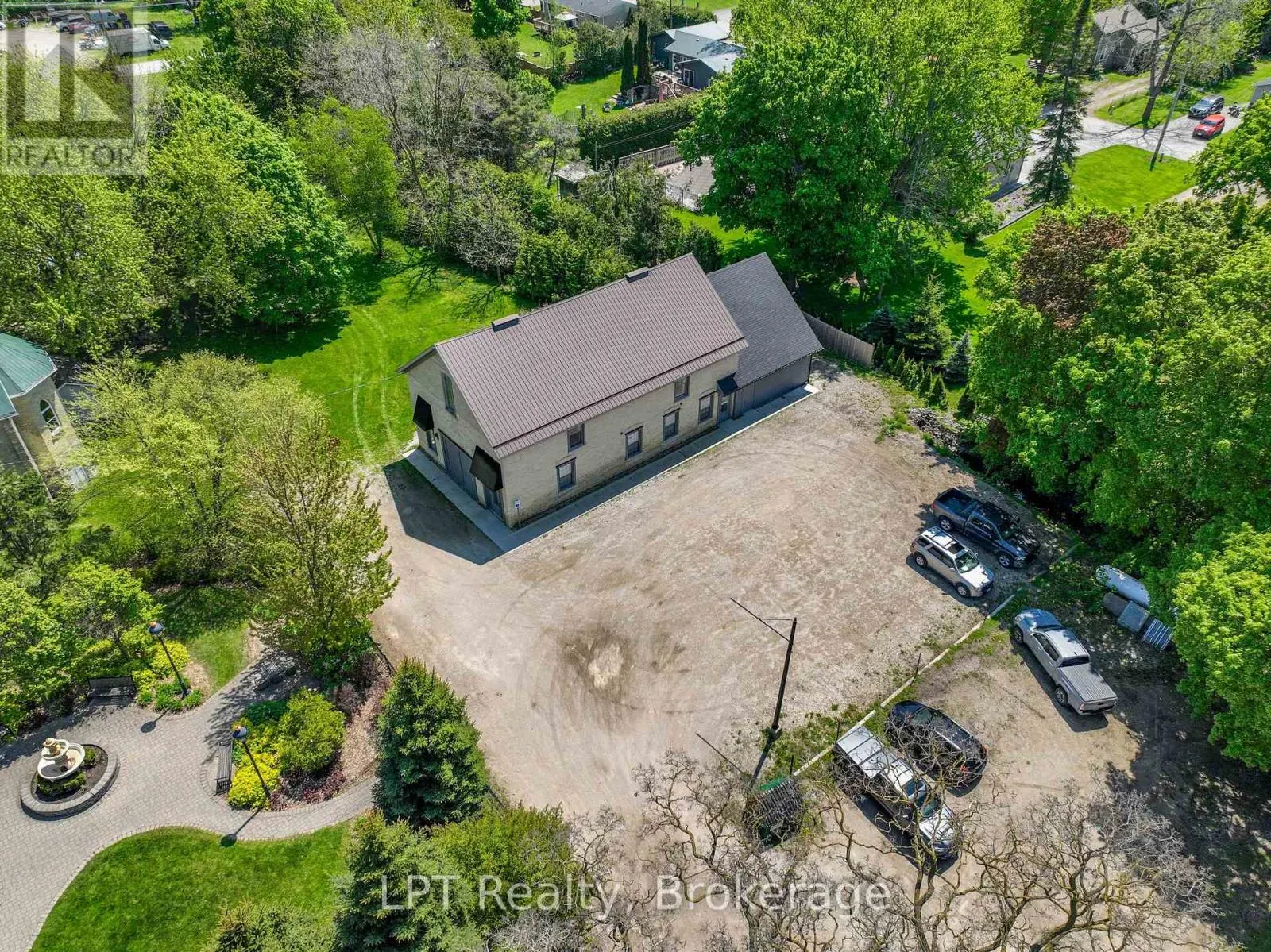 UNIT #3 - 12 LEGGETT LANE #Unit #3