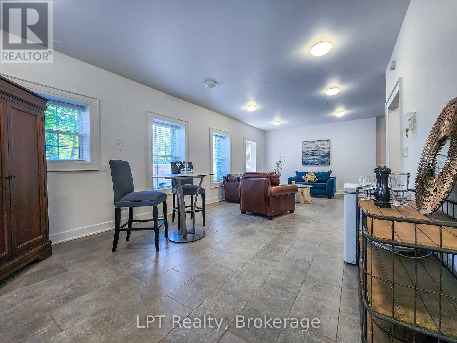 UNIT #3 - 12 LEGGETT LANE #Unit #3