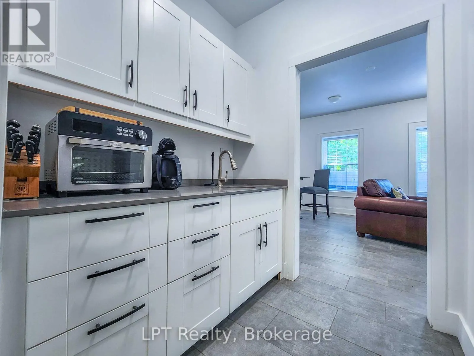 UNIT #3 - 12 LEGGETT LANE #Unit #3