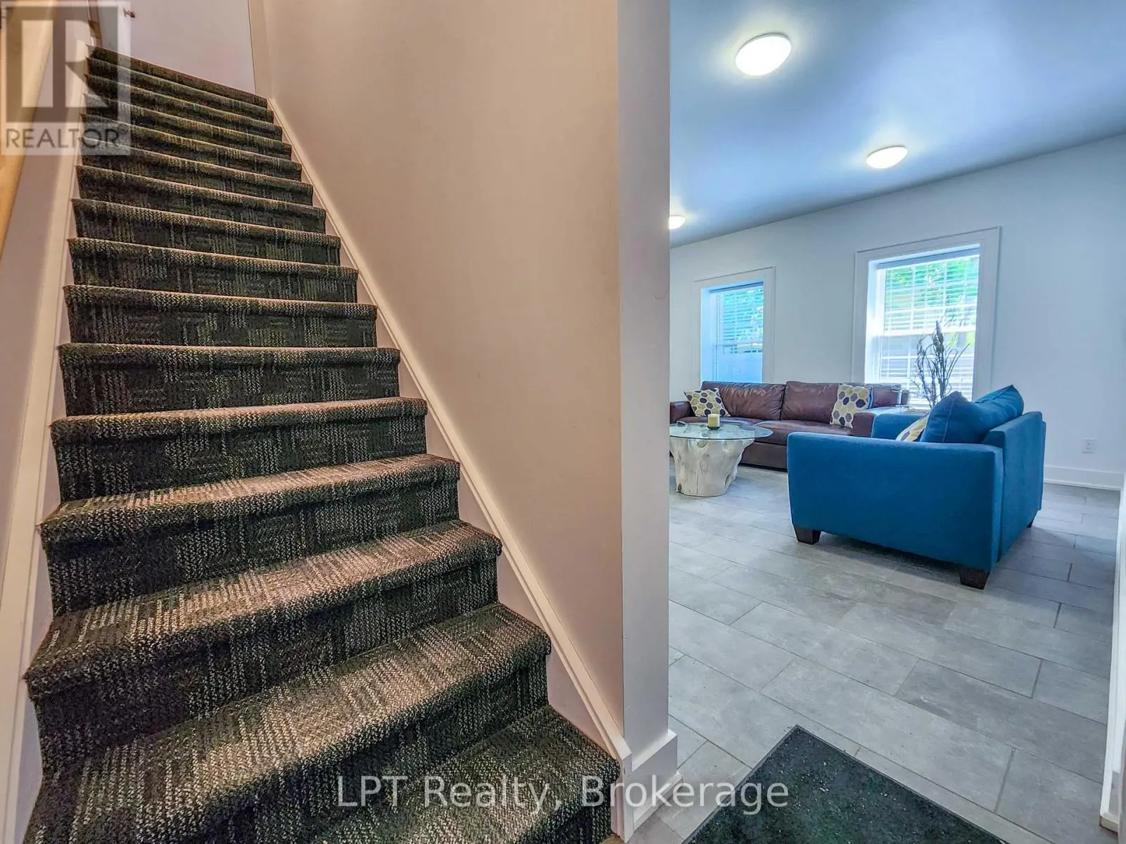 UNIT #3 - 12 LEGGETT LANE #Unit #3