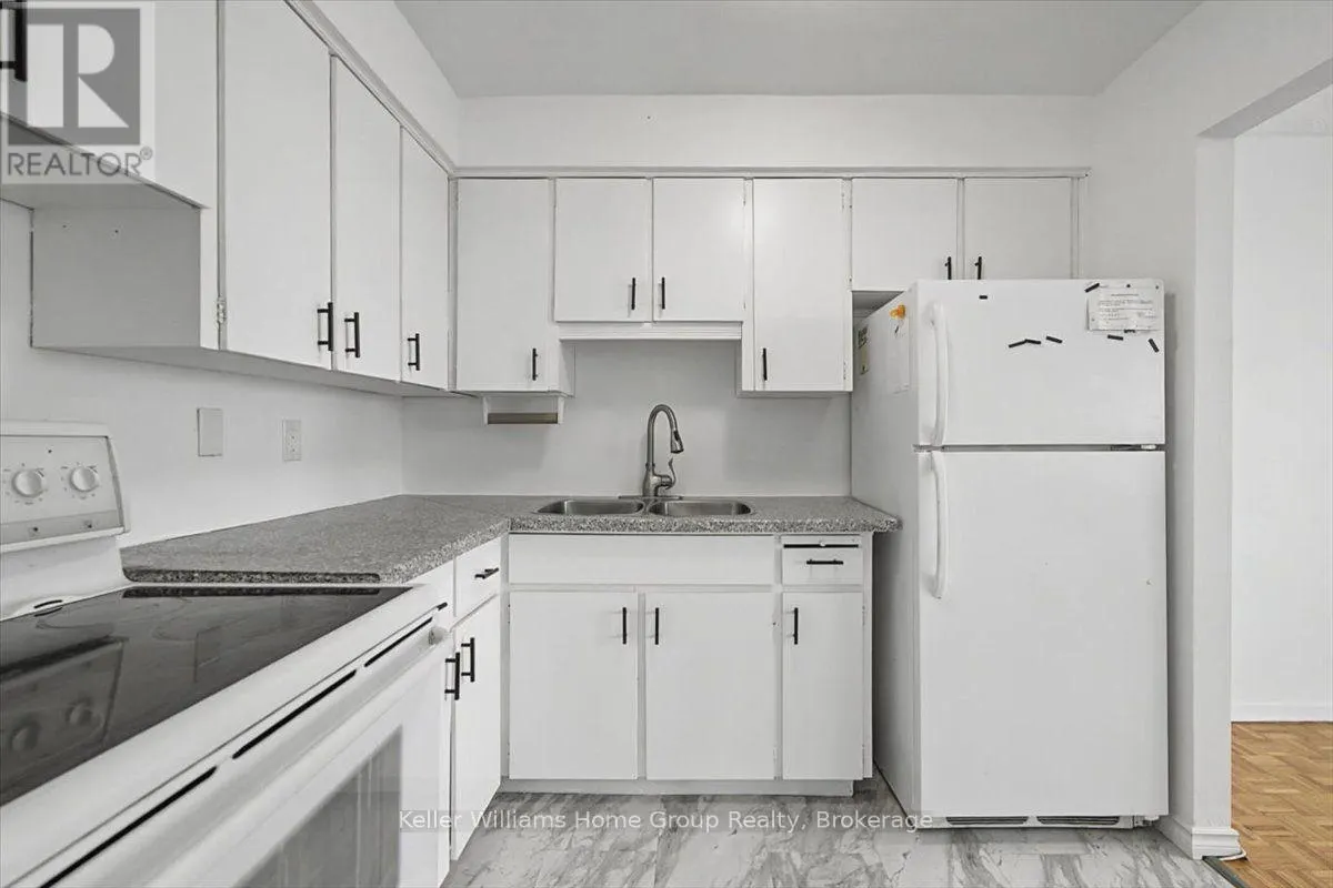 509 - 24 MIDLAND DRIVE #509