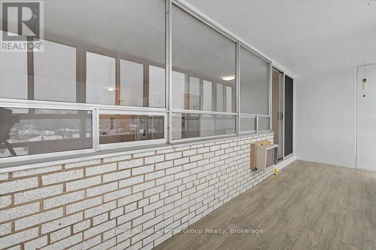 509 - 24 MIDLAND DRIVE #509