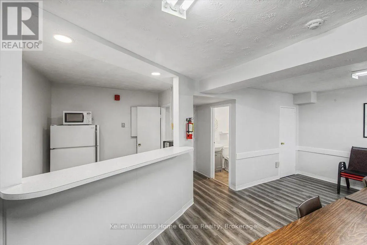 509 - 24 MIDLAND DRIVE #509