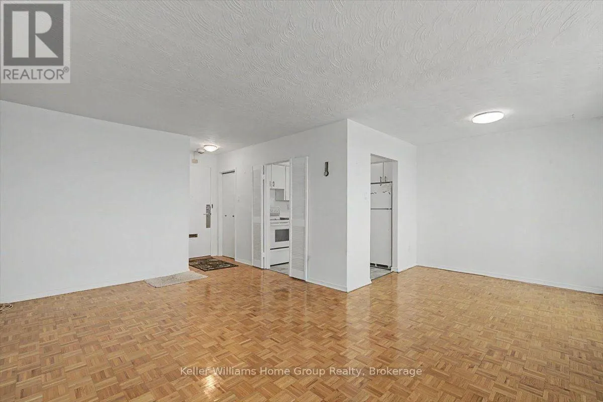509 - 24 MIDLAND DRIVE #509