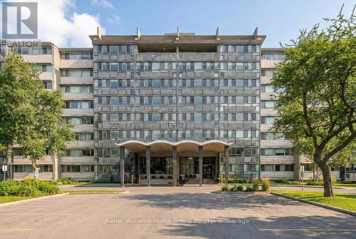 509 - 24 MIDLAND DRIVE #509