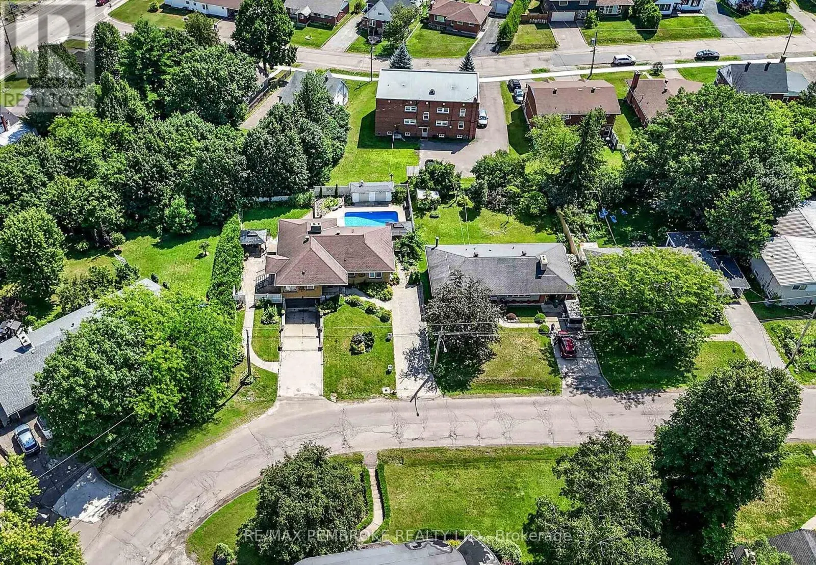 235 BROADVIEW DRIVE