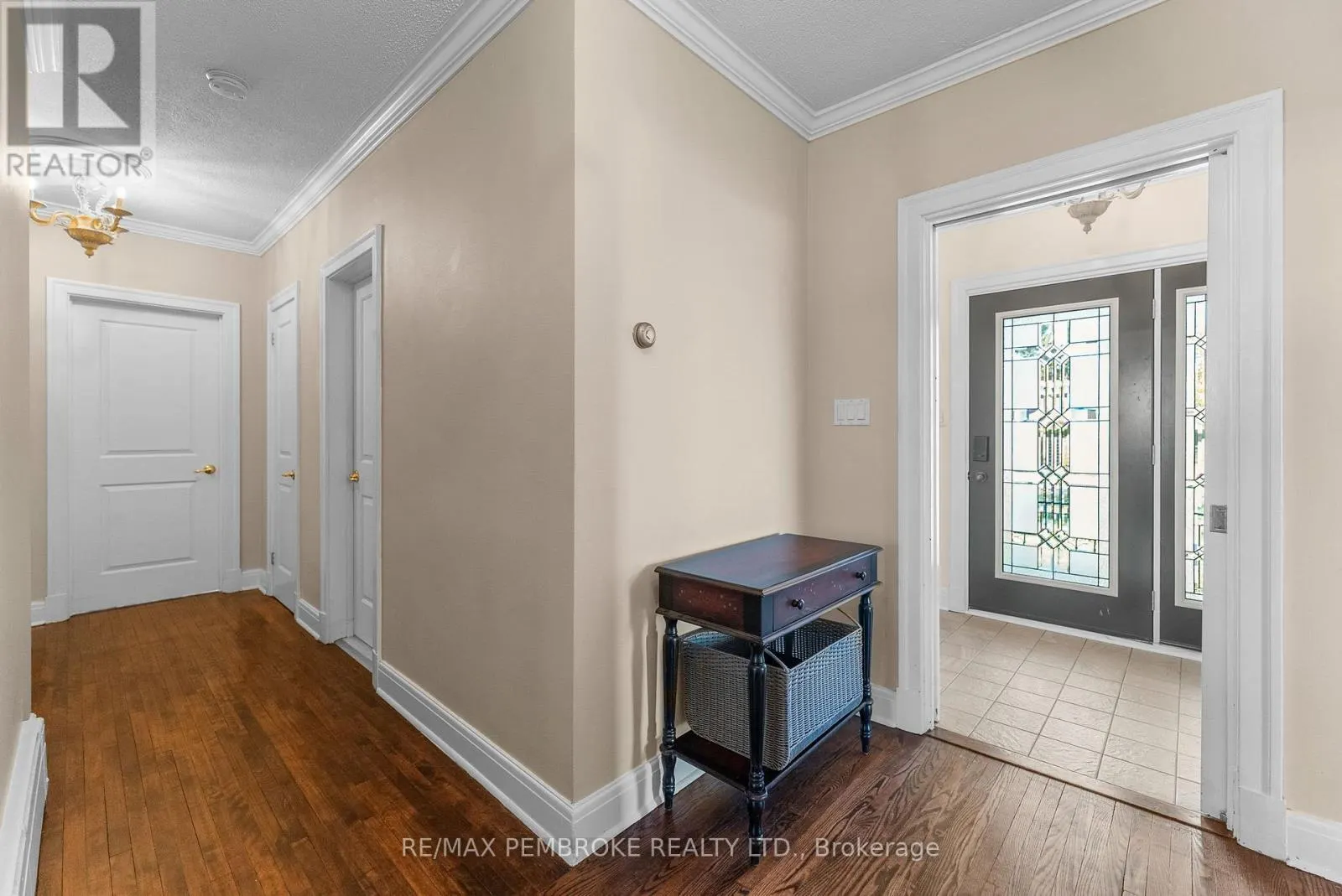 235 BROADVIEW DRIVE