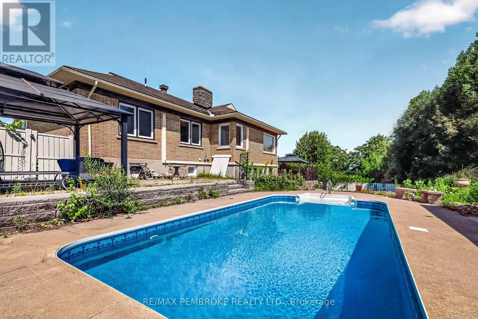 235 BROADVIEW DRIVE