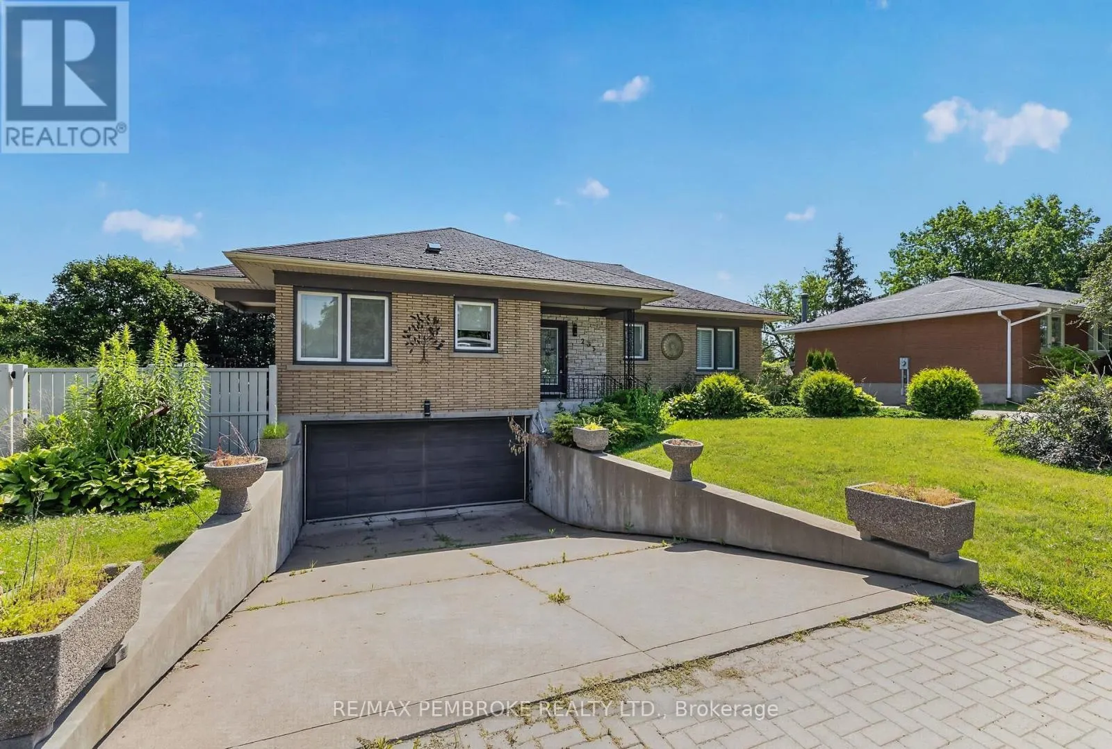 235 BROADVIEW DRIVE