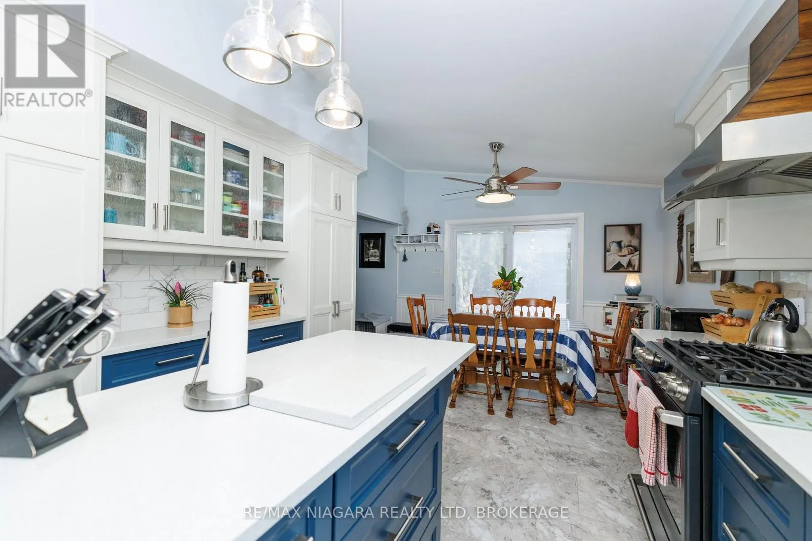 3984 ELM STREET