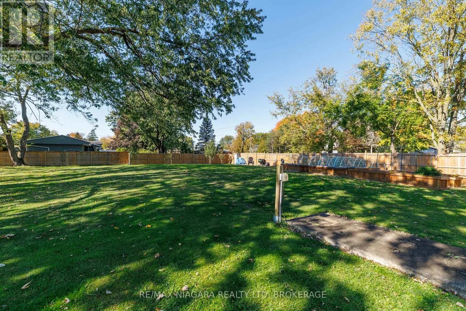 3984 ELM STREET