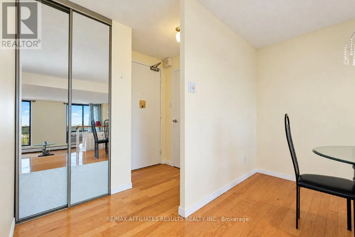 408 - 415 GREENVIEW AVENUE