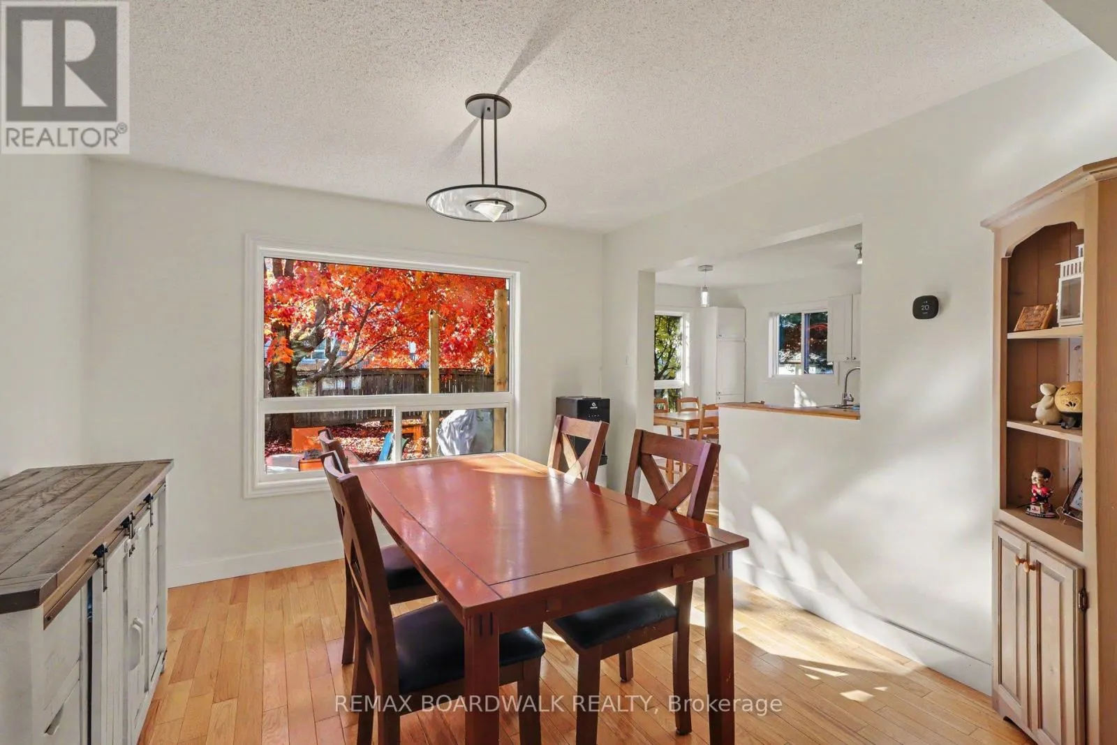 869 CLEARCREST CRESCENT